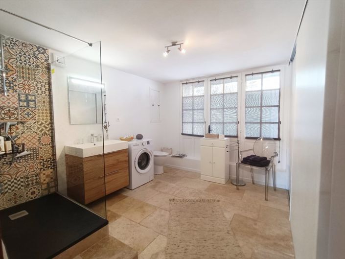 Image No.22-6 Bed House for sale