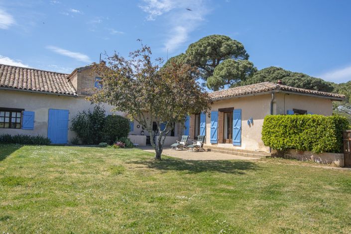 Image No.27-10 Bed Property for sale