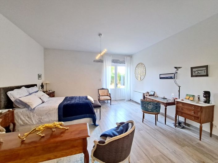 Image No.13-5 Bed House for sale