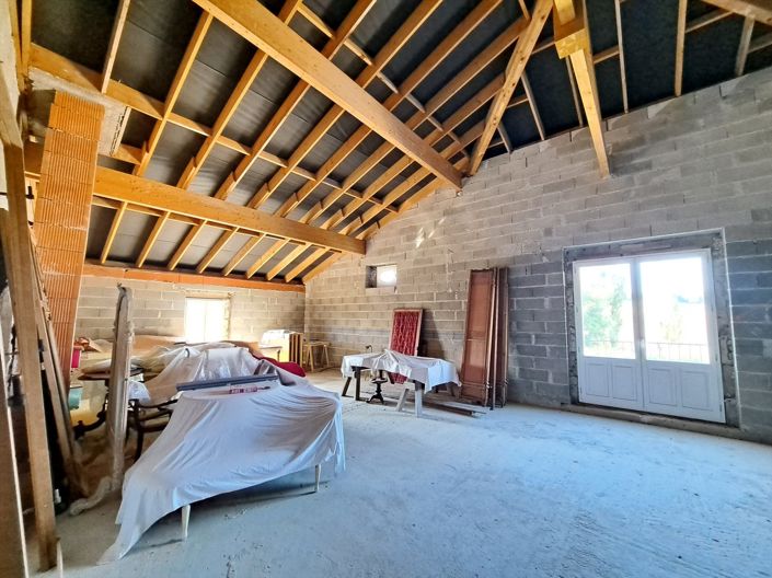 Image No.21-5 Bed House for sale