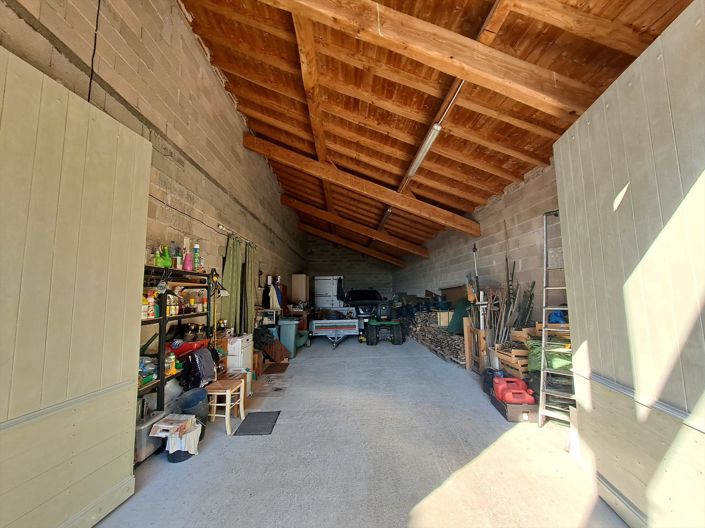 Image No.28-5 Bed House for sale