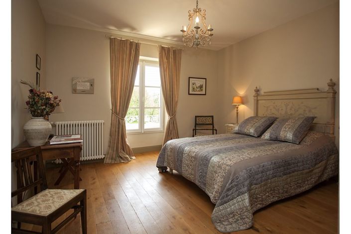 Image No.14-11 Bed Property for sale