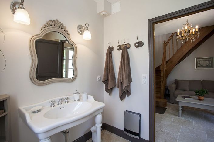 Image No.19-11 Bed Property for sale