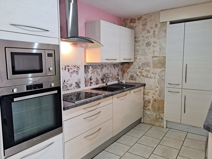 Image No.24-5 Bed House for sale