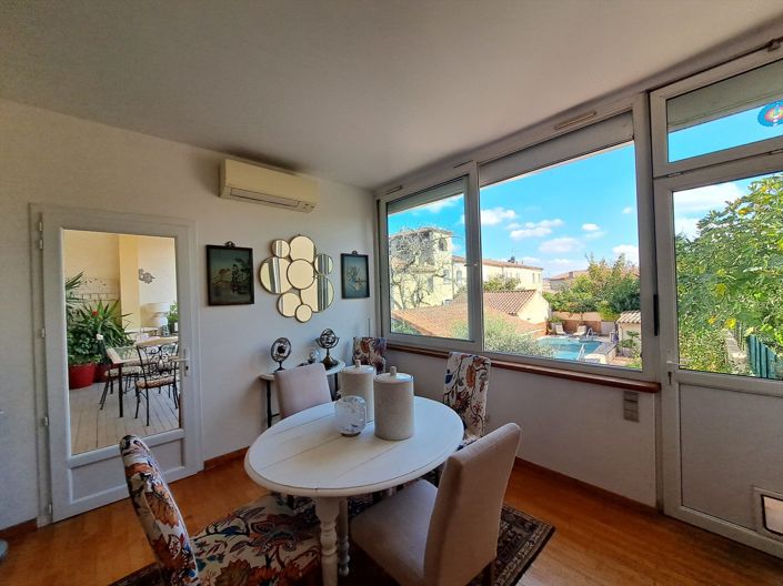 Image No.9-5 Bed House for sale
