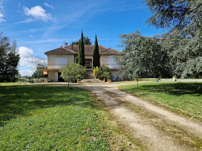 Image No.27-5 Bed House for sale