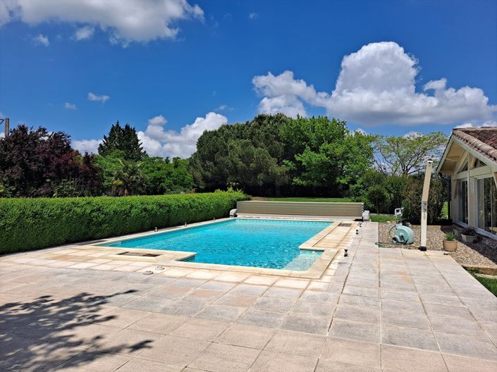 Image No.19-4 Bed House for sale