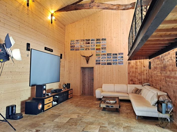Image No.14-5 Bed Property for sale