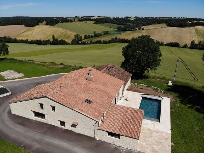 Image No.25-5 Bed Property for sale