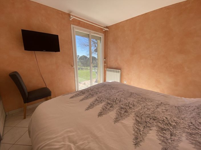 Image No.11-5 Bed House for sale