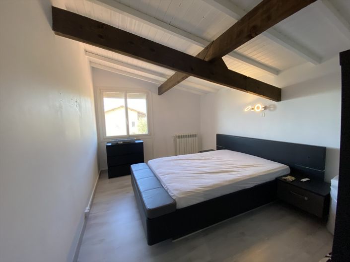 Image No.16-5 Bed House for sale