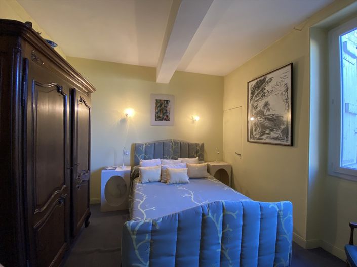 Image No.22-6 Bed House for sale