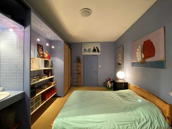 Image No.24-6 Bed House for sale