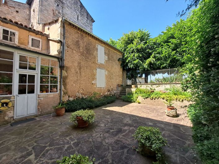 Image No.29-6 Bed House for sale
