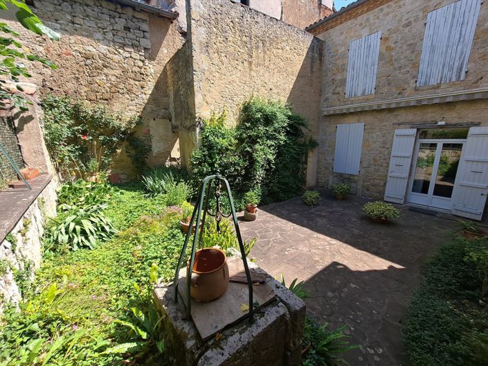 Image No.30-6 Bed House for sale