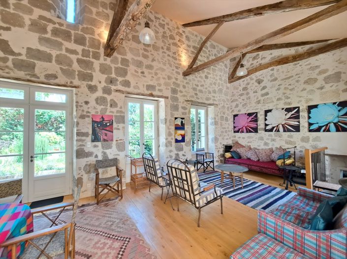 Image No.16-5 Bed House for sale