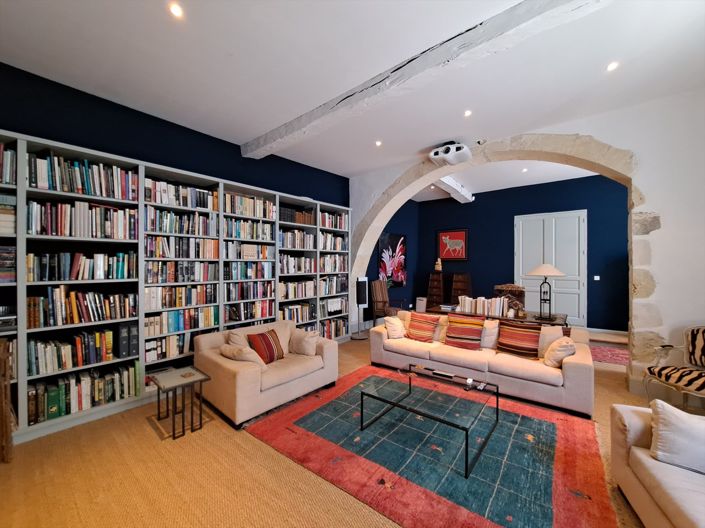 Image No.17-5 Bed House for sale