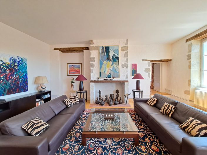 Image No.9-5 Bed House for sale