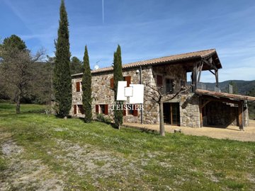 1 - Saint-Pierre-Saint-Jean, House