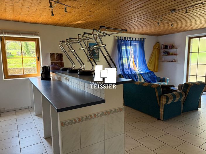 Image No.12-6 Bed House for sale