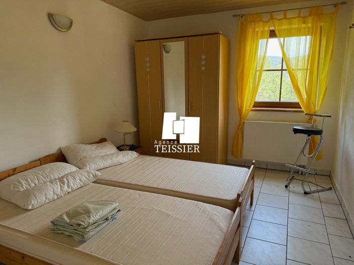 Image No.14-6 Bed House for sale