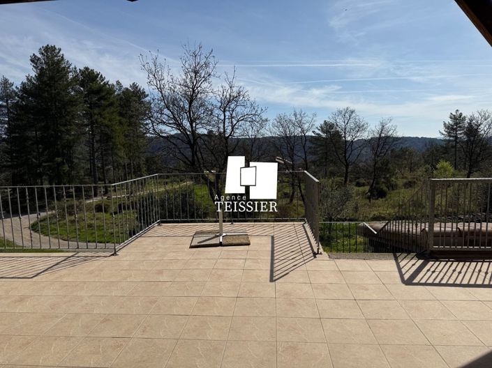 Image No.21-6 Bed House for sale