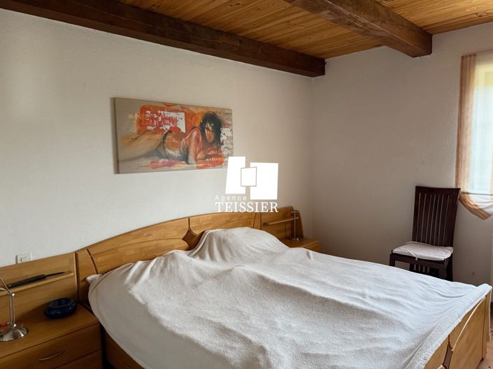 Image No.7-6 Bed House for sale