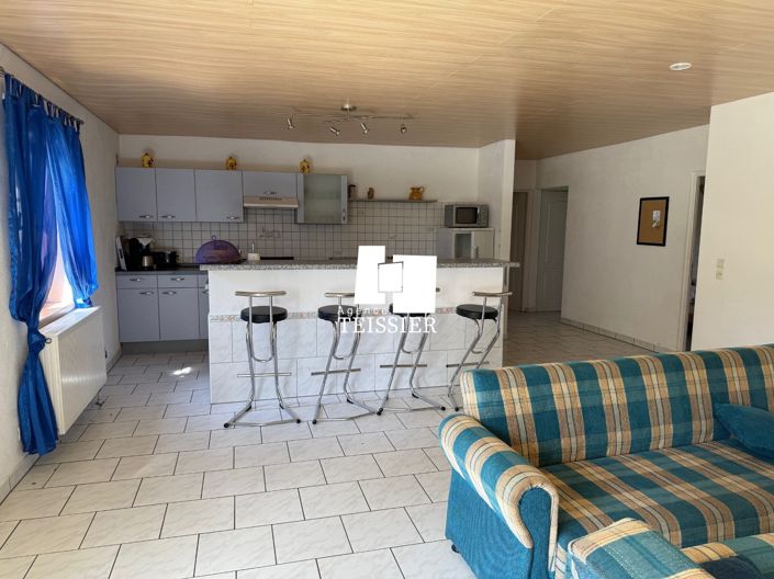 Image No.8-6 Bed House for sale