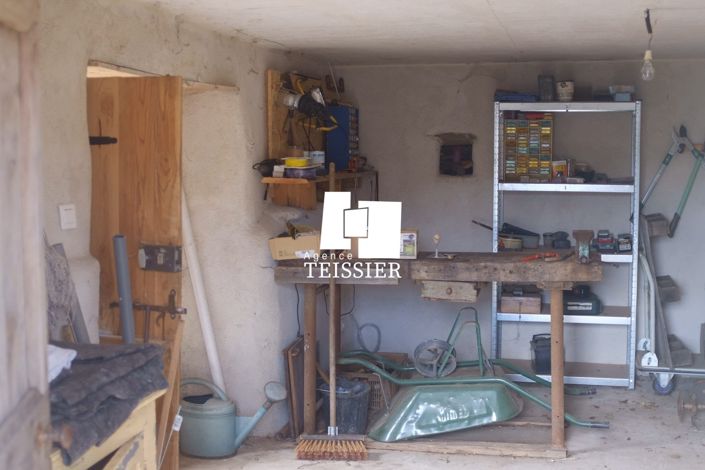 Image No.22-8 Bed House for sale