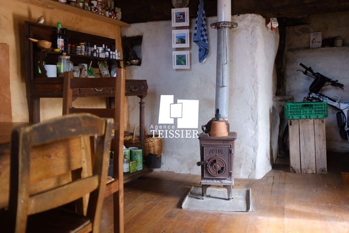 Image No.5-8 Bed House for sale