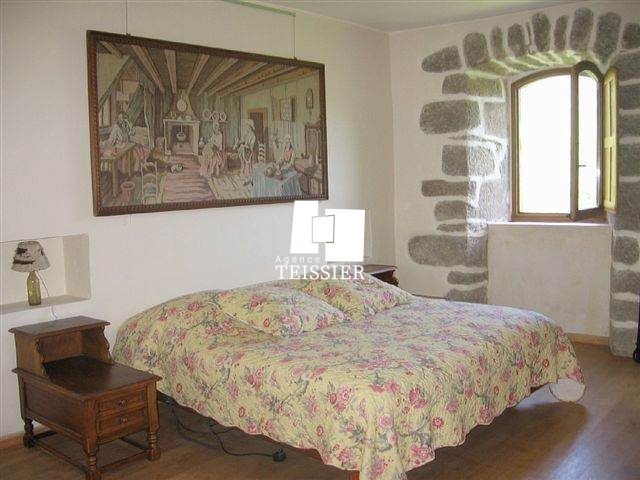 Image No.7-6 Bed Property for sale