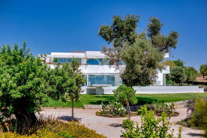 Image No.30-8 Bed House for sale