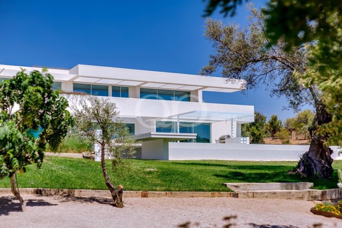 Image No.35-8 Bed House for sale