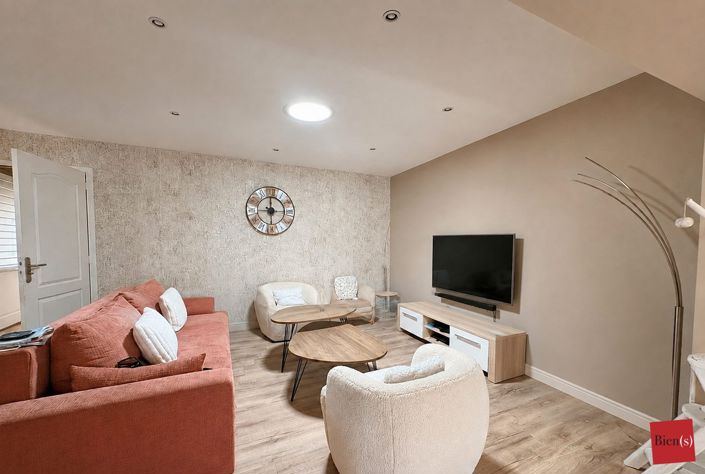 Image No.3-3 Bed House for sale