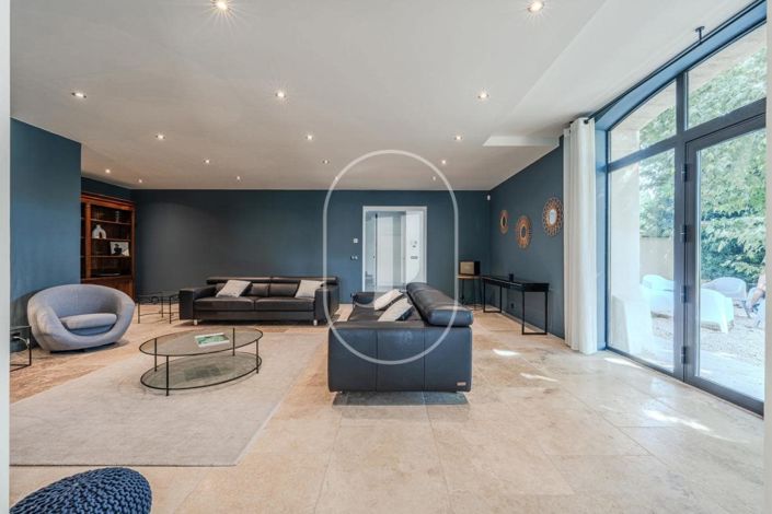 Image No.4-5 Bed House for sale