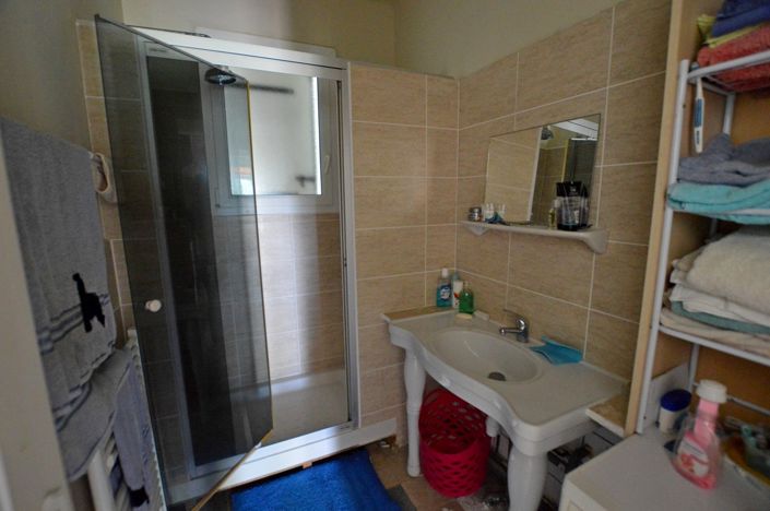 Image No.10-2 Bed House for sale