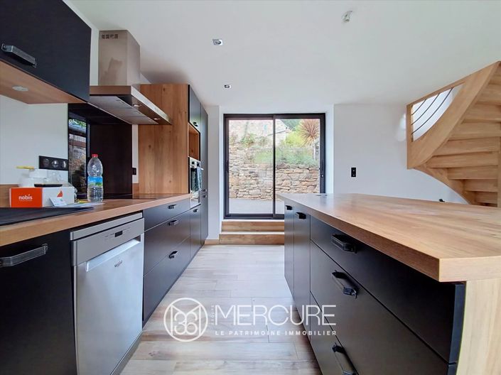 Image No.5-4 Bed House for sale