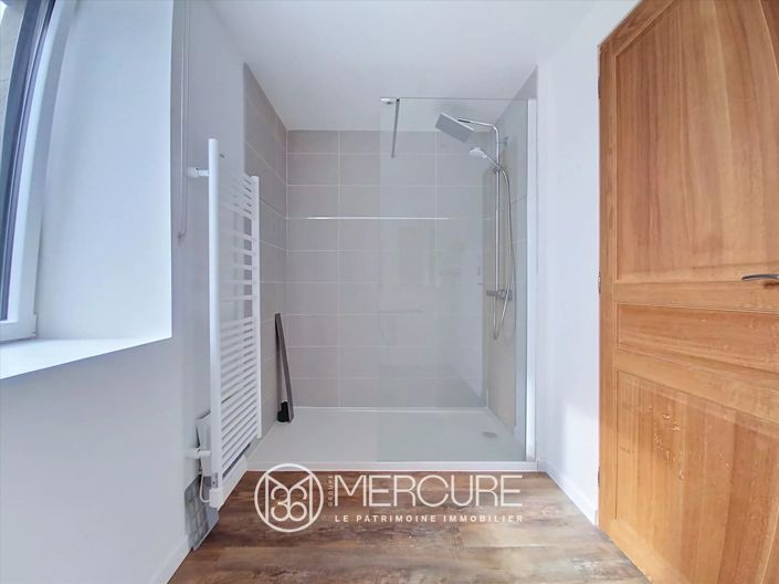 Image No.8-4 Bed House for sale