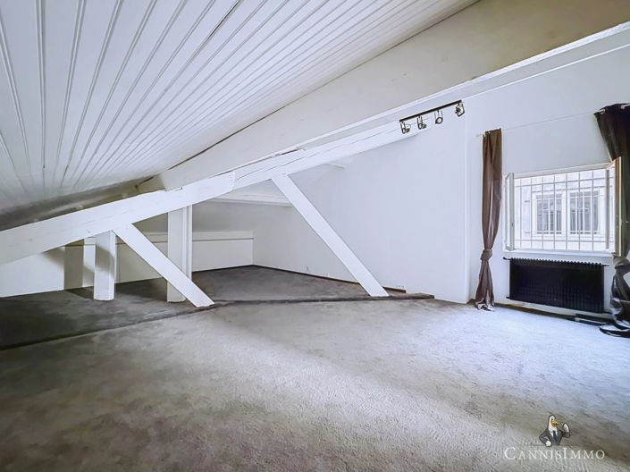 Image No.18-3 Bed Apartment for sale