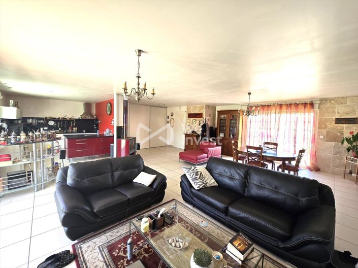 Image No.11-3 Bed House for sale