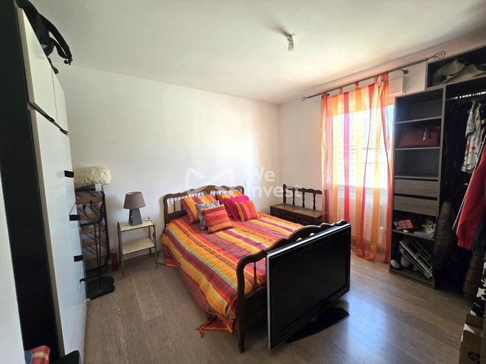 Image No.21-3 Bed House for sale