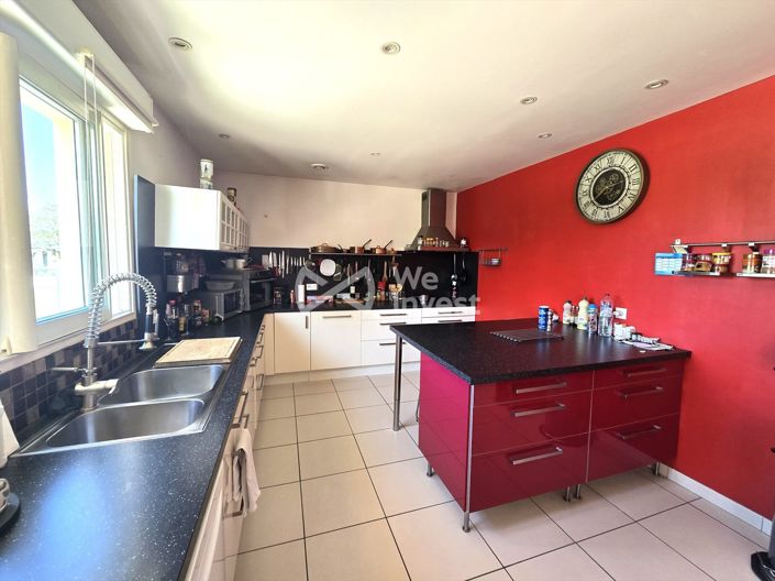 Image No.3-3 Bed House for sale