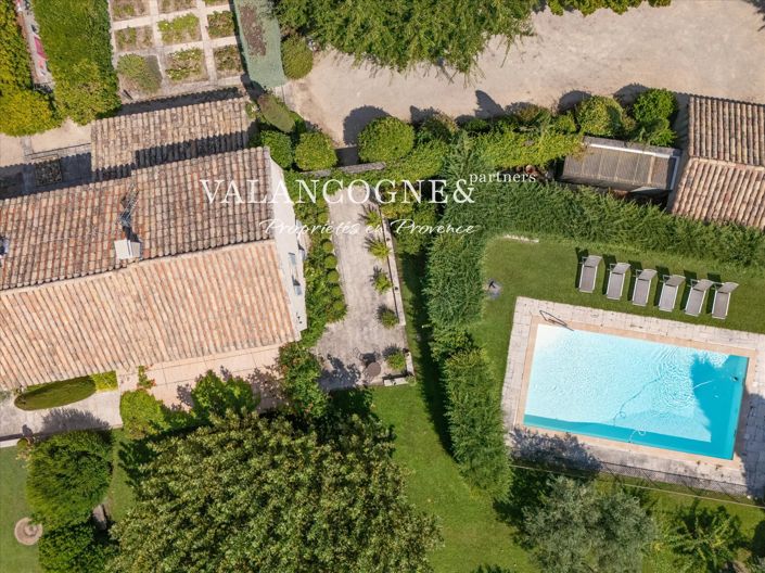 Image No.2-5 Bed House for sale