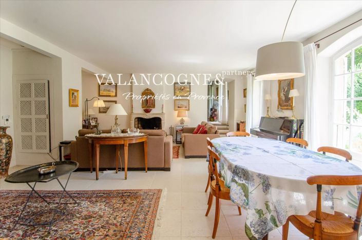 Image No.21-5 Bed House for sale
