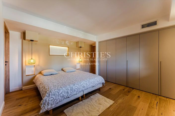 Image No.16-4 Bed House for sale