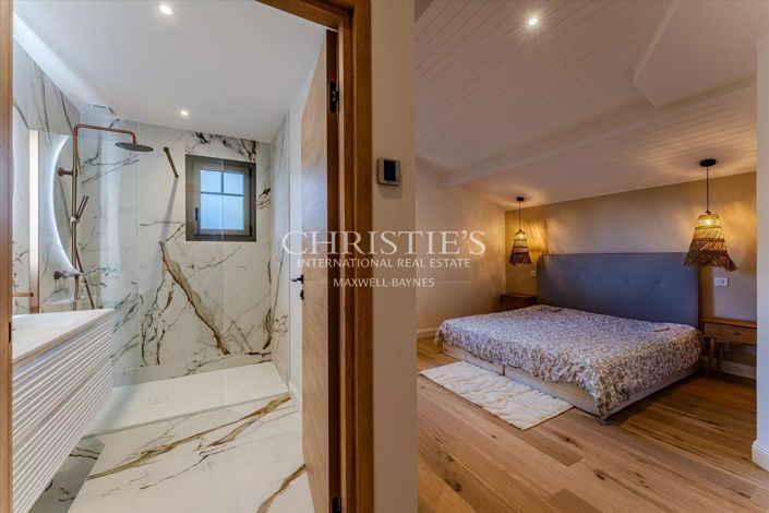 Image No.21-4 Bed House for sale