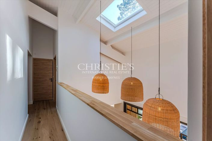 Image No.25-4 Bed House for sale