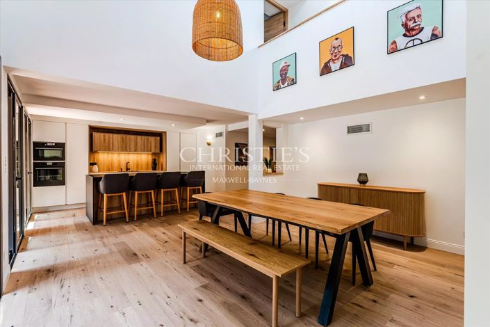 Image No.8-4 Bed House for sale