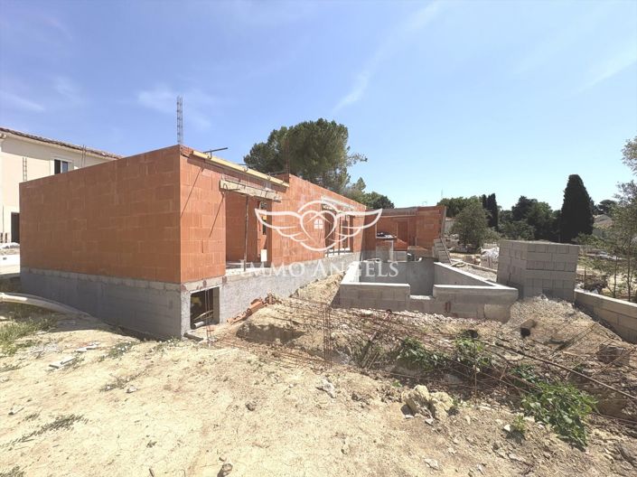 Image No.5-5 Bed House for sale