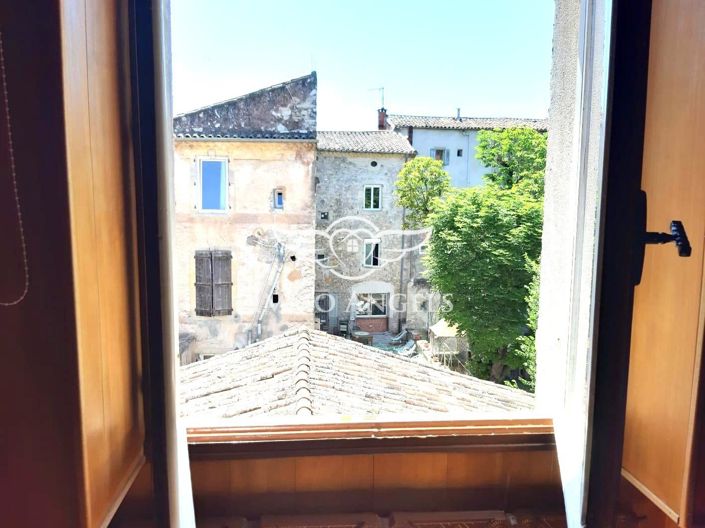 Image No.7-6 Bed House for sale